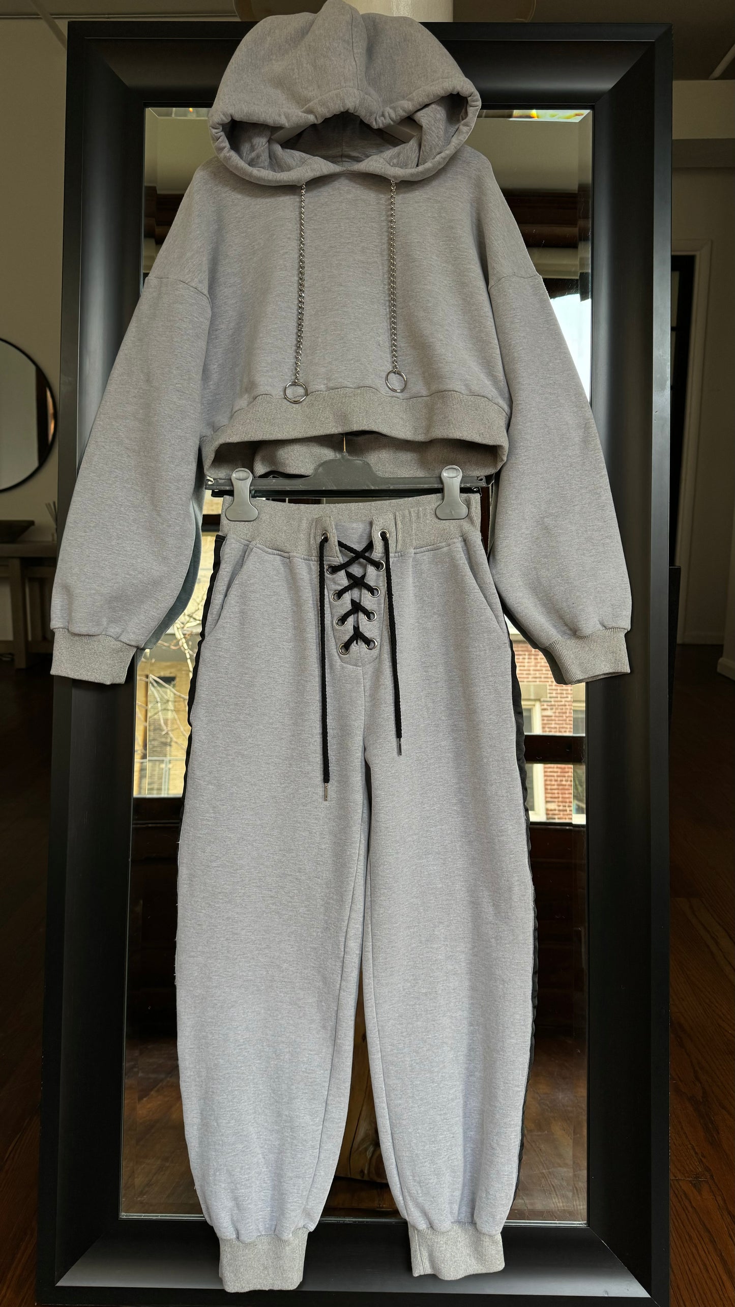TIGER MIST Sweatsuit