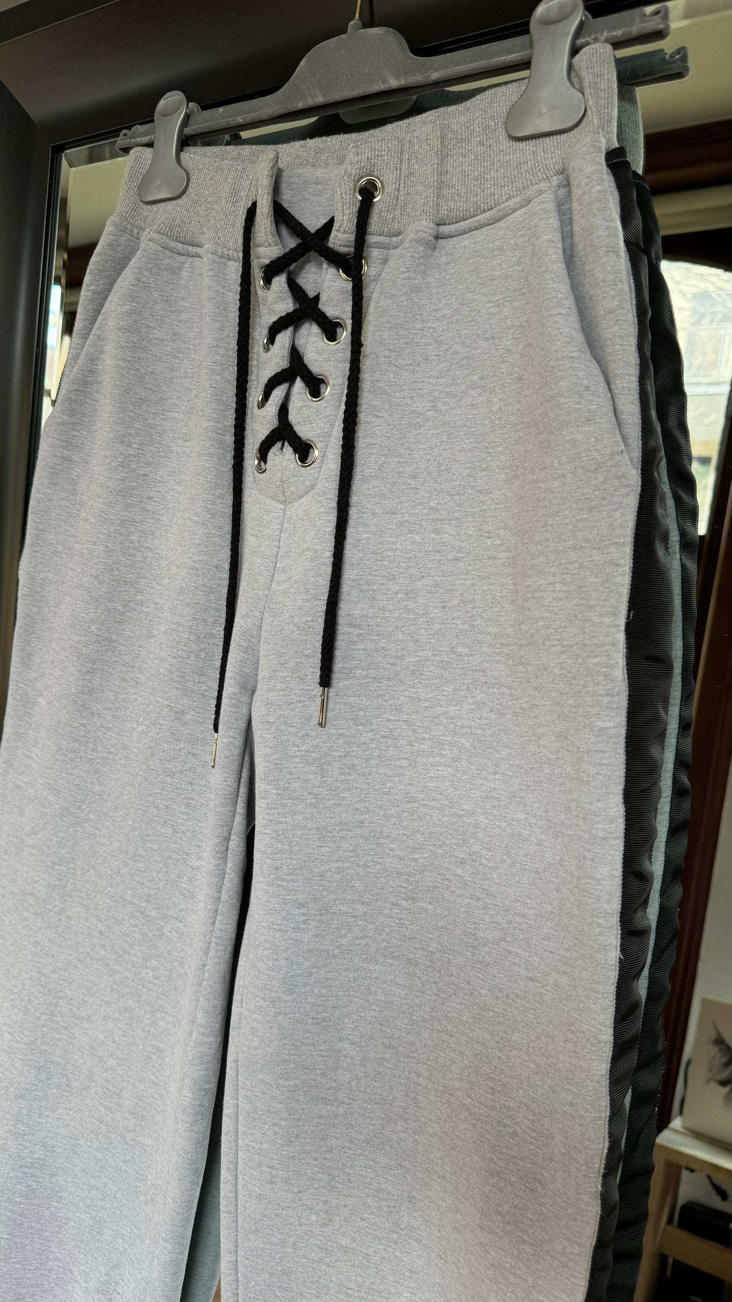 TIGER MIST Sweatsuit