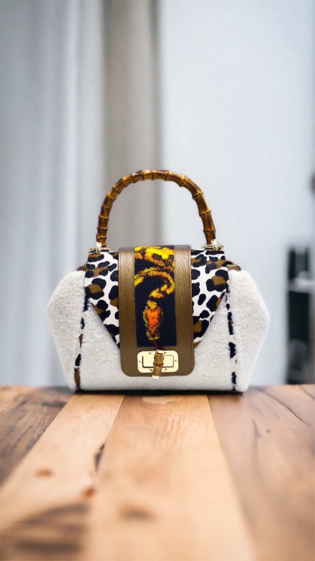 Fluffy cloud - ALEXANDRA TOKAREVA Bag
