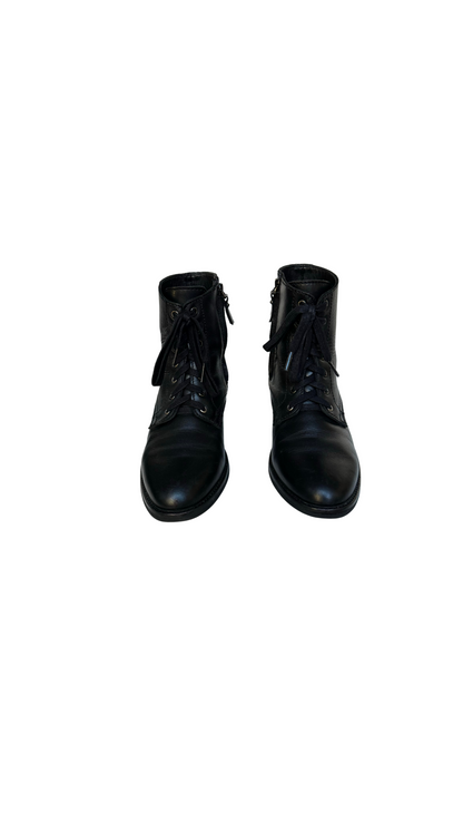 THURSDAY Boots