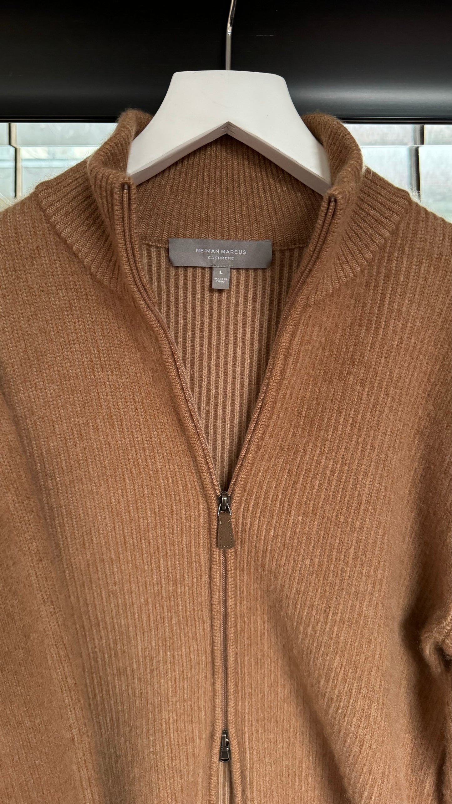 NEIMAN MARCUS Men’s Sweater